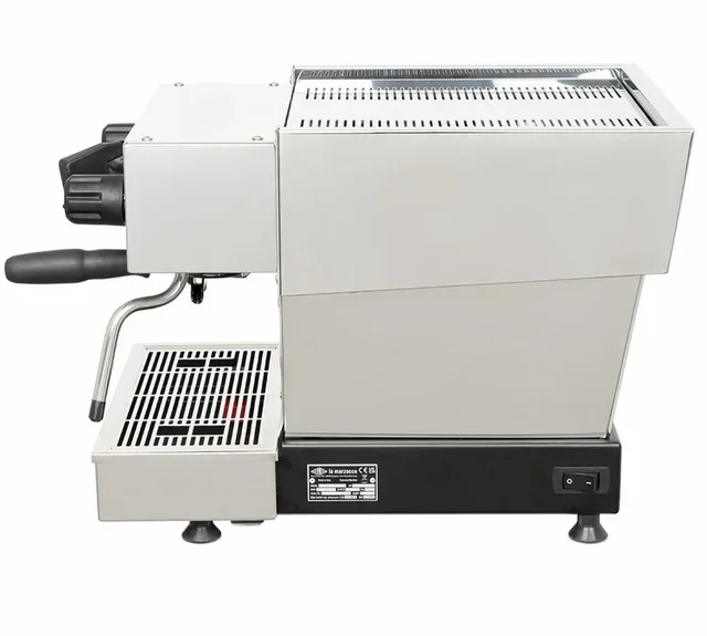 La Marzocco Linea Mini -espressokone ruostumattomasta teräksestä, digitaalinen näyttö, ammattilaistason.