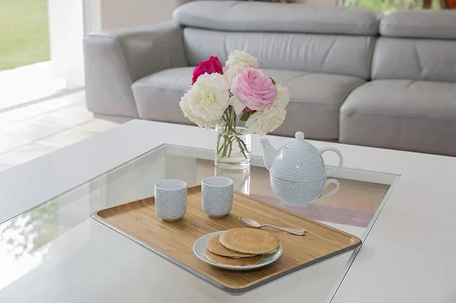 Weißes Bambus-Serviertablett „Pebbly“ – 40 cm