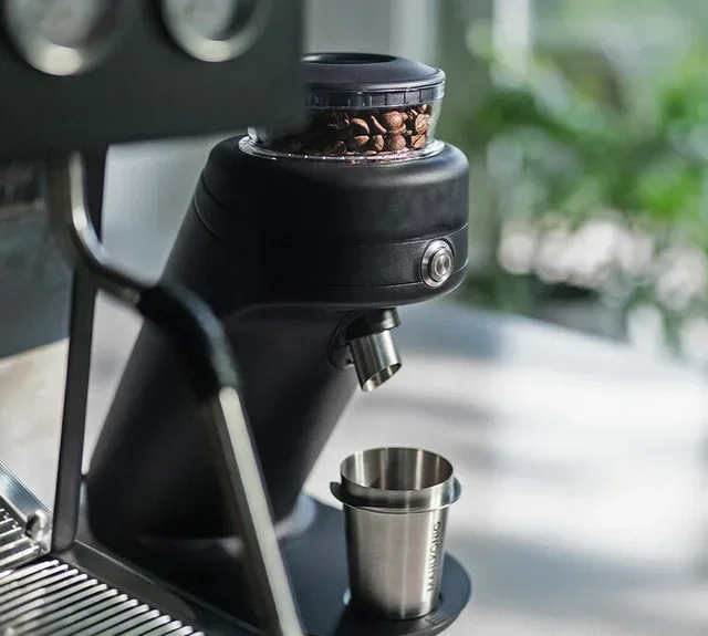 MAHLKONIG X64 SD черна кафемелачка за единична доза