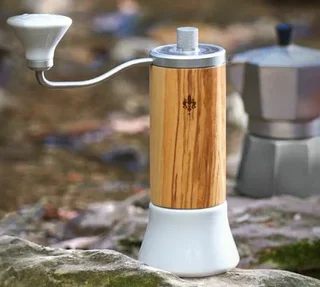 Handkoffiemolen EUREKA Baby Olive olijfhout