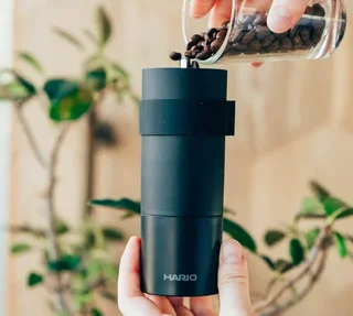 Manual Coffee Grinder Mini Black Pro - HARIO