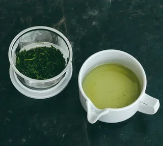 Matte Green Kyusu Teapot by Origami - 200 ml