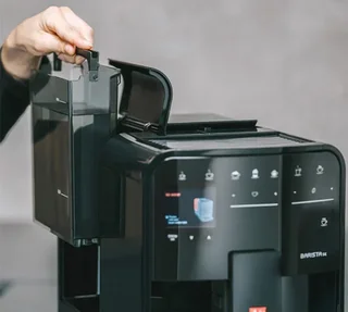 Melitta Barista SE F830-003 - Profesionalni Aparat za Kafu, Crni