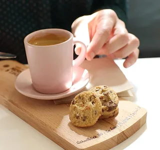 MICHEL &amp; AUGUSTIN Mini Čokoladni Kolačići – 100 g – Rok trajanja 01.03.2026