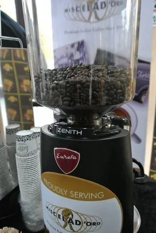 Miscela D'Oro Gusto Classico - 1 Kg Whole Beans for Professionals