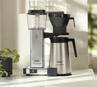 Moccamaster KBGT filterkaffetrakter i polert aluminium med termoskanne 1.25L