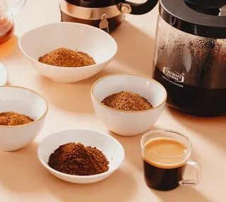 Pakke Filterkaffetrakter KBG 741 Select + Kaffekvern KM5 Matt Hvit - MOCCAMASTER