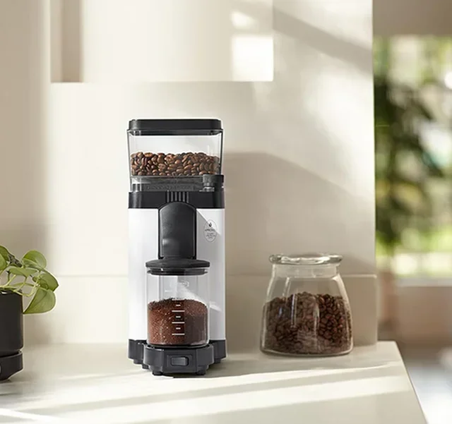 Pakke Filterkaffetrakter KBG 741 Select + Kaffekvern KM5 Matt Hvit - MOCCAMASTER