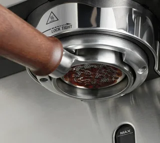 Uchwyt Naked SAGE 58mm z Rączką z Orzecha Włoskiego