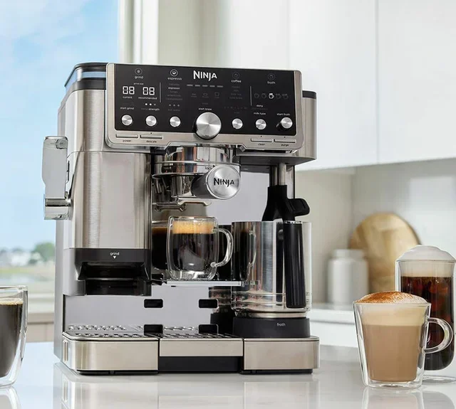 NINJA ES701EU Luxus-espressokone integroidulla tamperilla