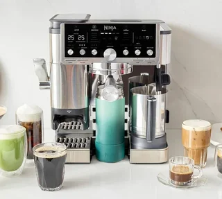 NINJA ES701EU Luxus-espressokone integroidulla tamperilla