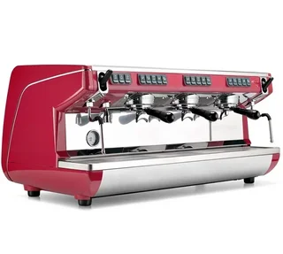 Професионална машина за еспресо Nuova Simonelli Appia Life – 3 групи