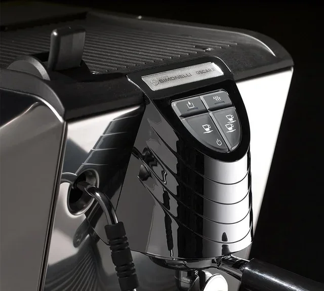 Macchina espresso NUOVA SIMONELLI Oscar II Nera con OPV e bocchetta vapore Cool Touch per rete idrica