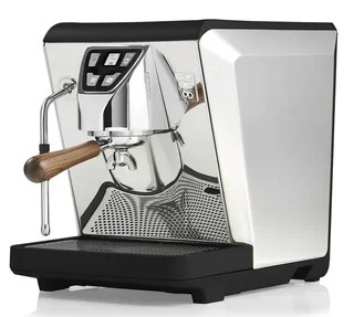 Espresso NUOVA SIMONELLI Oscar Mood nera con collegamento rete idrica