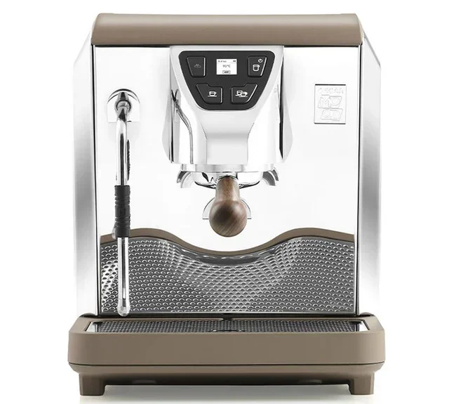Macchina espresso Nuova Simonelli Oscar Mood beige connessa alla rete idrica