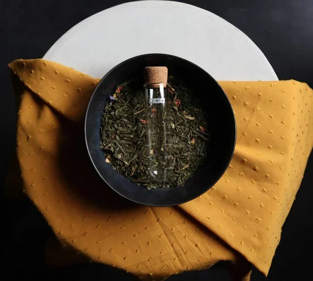 OGO Living Ycare Glass Tea Infuser Tube with Cork Stopper