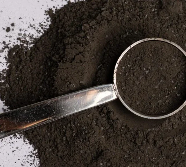 Черен лате, приготвен от бариста, био продукт – опаковка 100 г – LA FABRIQUE À LATTE.