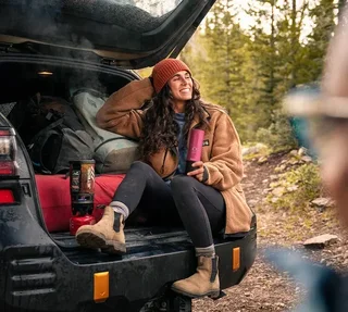 OUTIN Nano Portable Espresso Maker - Fuchsia Pink Edition