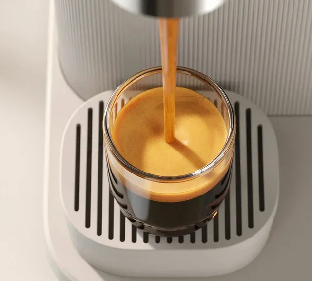 PHILIPS Baristina BAR300/03 white espresso machine with yellow portafilter