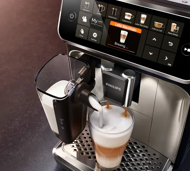 Macchina da caffè espresso con macinacaffè integrato PHILIPS EP5447/90 LatteGo finitura cromata