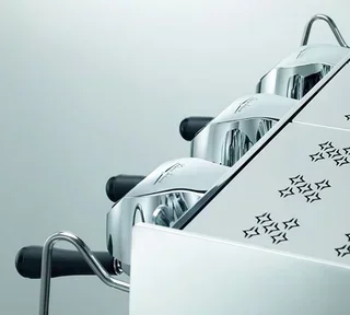 Máquina de café espresso profesional Victoria Arduino Eagle One 2 grupos