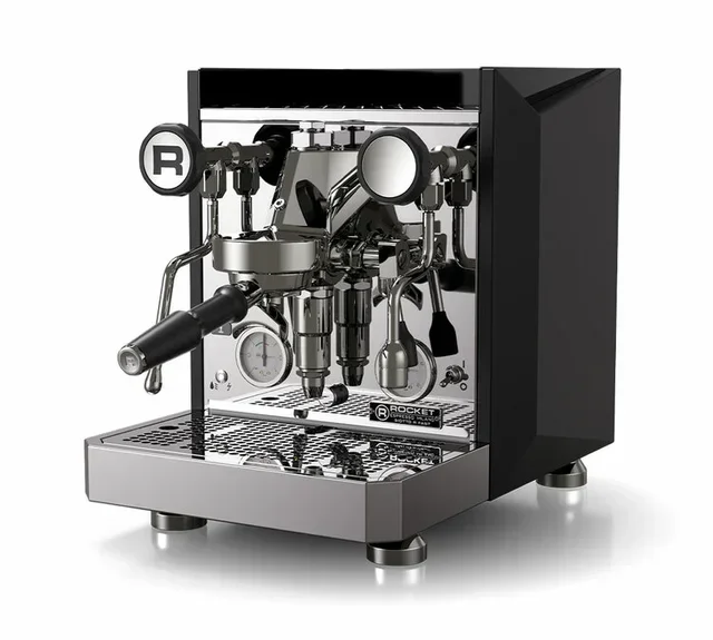 Musta ROCKET ESPRESSO Giotto Fast R espressokone.