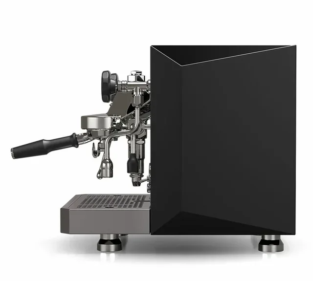 Musta ROCKET ESPRESSO Giotto Fast R espressokone.