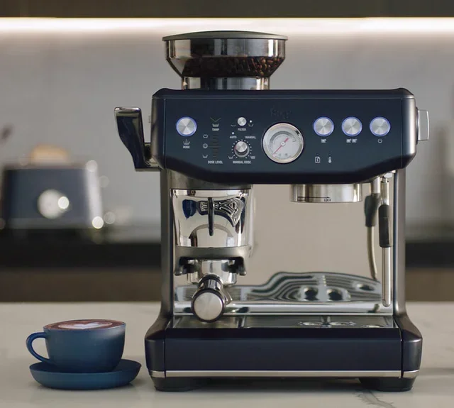 SAGE Barista Express Impress SES876DBL4EEU1 plommeblå espressomaskin