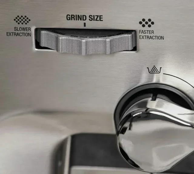 SAGE Barista Express Impress SES876SST4EEU1 havsalt hvit espressomaskin