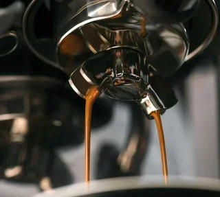 SAGE BARISTA TOUCH Espresso Machine by 1895