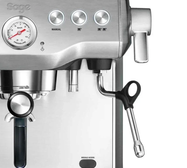 Sage The Dual Boiler SES920BSS4EEU1 -espressokone, harjattu ruostumaton teräsrakenne.