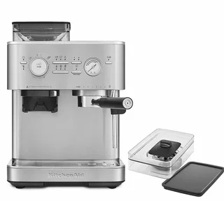 Cafetera espresso semiautomática 5KES6551ESX KITCHENAID, de acero inoxidable.