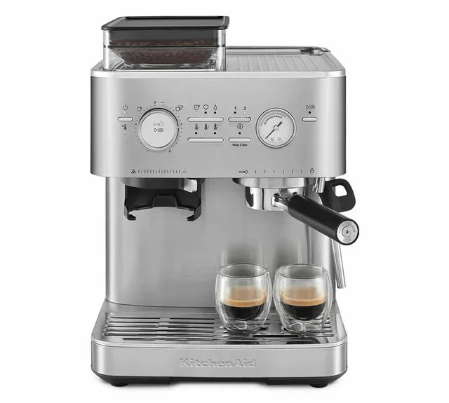 Cafetera espresso semiautomática 5KES6551ESX KITCHENAID, de acero inoxidable.