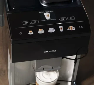 Macchina da caffè espresso Siemens EQ.500 TP515R01, colore argento e nero