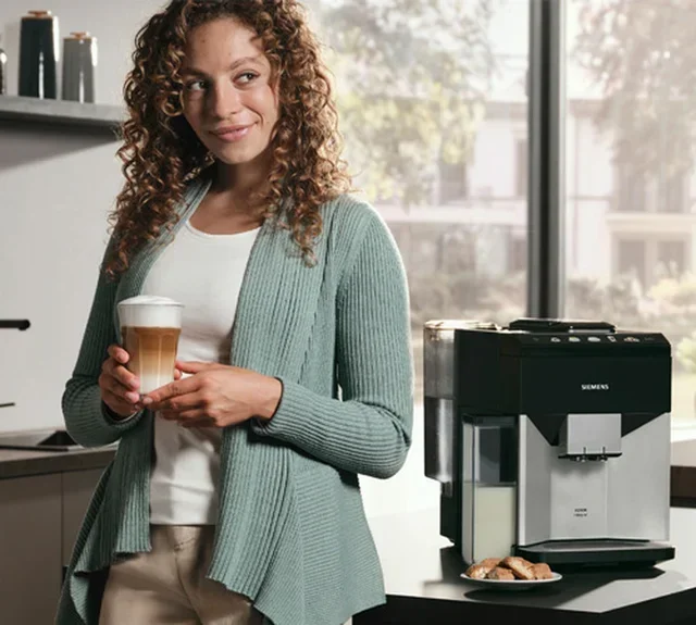 SIEMENS EQ.500 TQ513R01 Fully Integrated Espresso Machine with Built-in Grinder