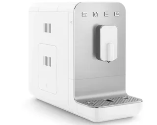 SMEG BCC11WHMEU - Mattavalkoinen espressokeitin jauhavilla pavuilla