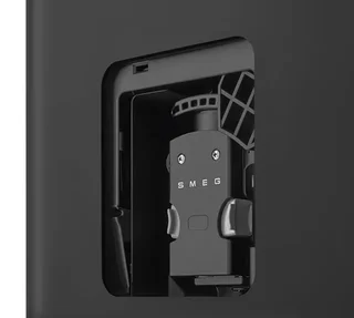 Macchina da caffè automatica SMEG BCC13BLMEU con sistema latte - Nero