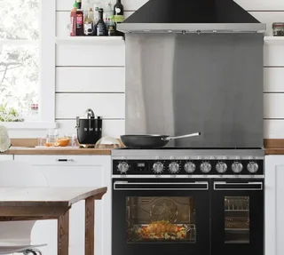 SMEG Black Breakfast Bundle: TSF01BLEU Toaster &amp; CJF11BLEU Citrus Juicer