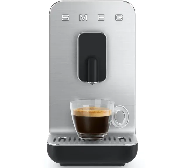 Smeg Svart Kaffekvern Espresso BCC11BLMEU