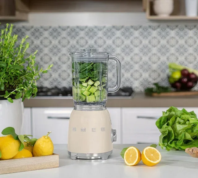Blender SMEG BLF03CREU Kremowy 1,5L 800W