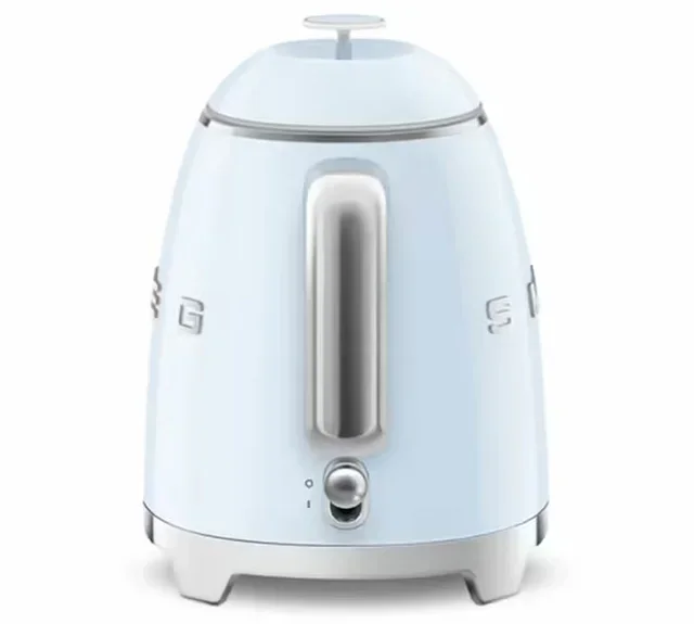 SMEG Breakfast Bundle: TSF01PBEU Toaster &amp; KLF05PBEU Kettle Pastel Blue