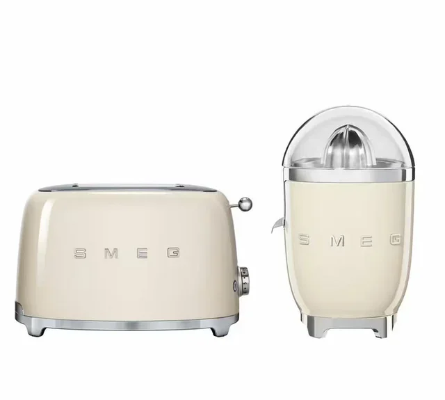 SMEG Cream Breakfast Bundle – TSF01CREU Toaster &amp; CJF11CREU Citrus Juicer