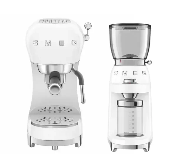 Macchina espresso SMEG ECF02WHEU + Macinacaffè SMEG CGF11WHEU