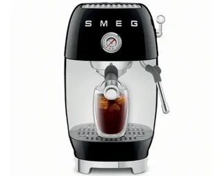 Macchina da caffè espresso SMEG ECF03BLEU, colore nero, con funzione per la preparazione del caffè a freddo (cold brew)