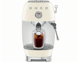 Macchina espresso SMEG ECF03CREU colore crema con funzione Cold Brew