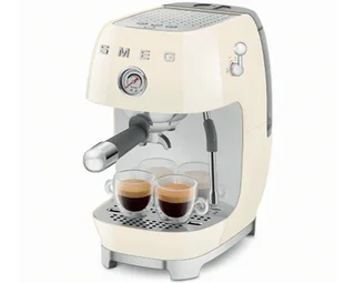 Macchina espresso SMEG ECF03CREU colore crema con funzione Cold Brew