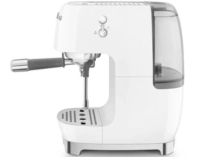 Macchina da caffè espresso SMEG ECF03WHEU, colore bianco, con funzione Cold Brew