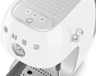 Macchina da caffè espresso SMEG ECF03WHEU, colore bianco, con funzione Cold Brew