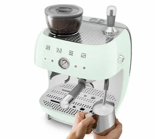 Máquina de espresso SMEG EGF03PGEU Verde agua años 50 con molinillo integrado