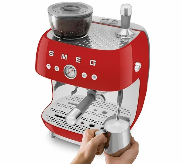 SMEG EGF03RDEU Röd Espressomaskin Retro 50-tal med inbyggd kaffekvarn
